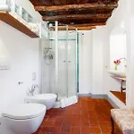 3 Bedroom Cozy In *